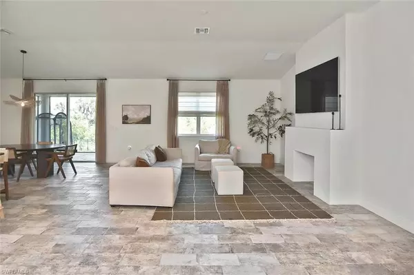 Fort Myers, FL 33908,6688 Estero Bay DR