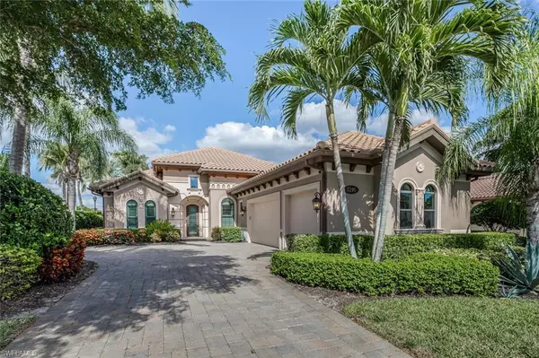 7291 Lantana CIR, Naples, FL 34119