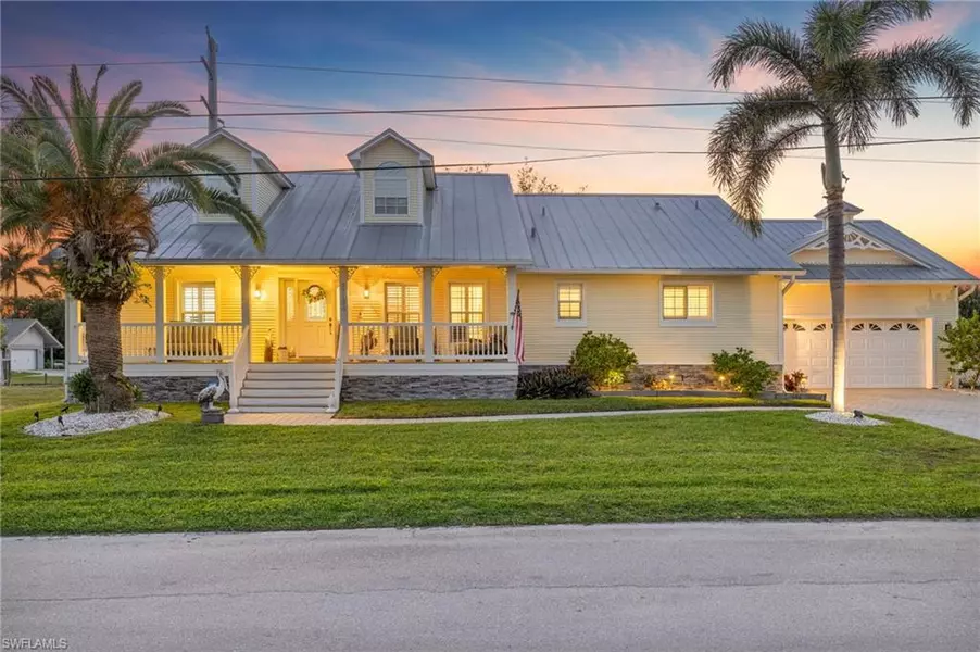 27130 Holly LN, Bonita Springs, FL 34135