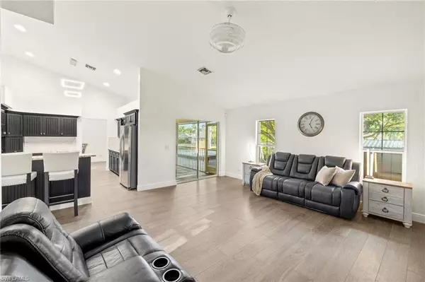 Bonita Springs, FL 34135,27130 Holly LN