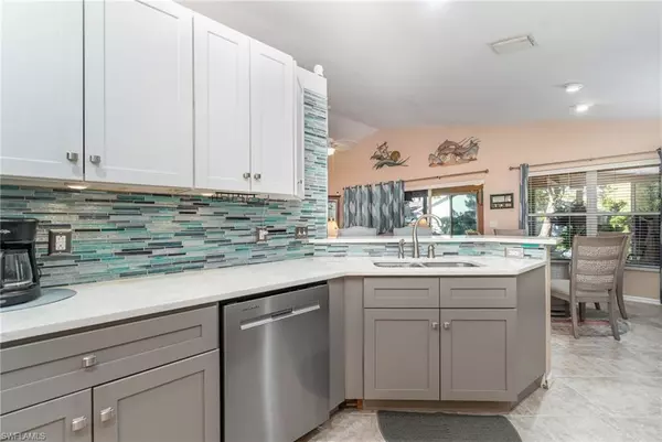 Fort Myers, FL 33919,15176 Palm Isle DR