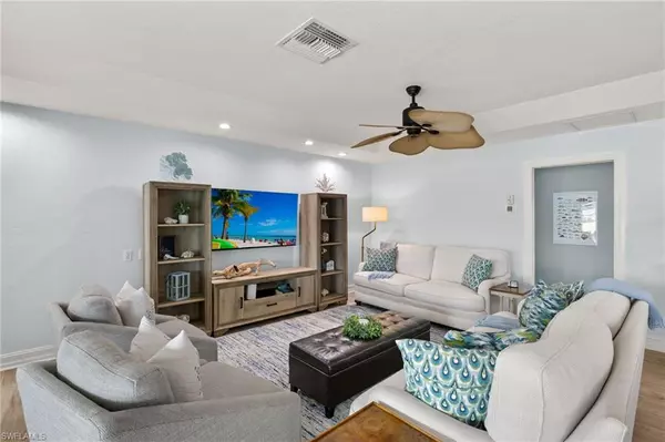 Marco Island, FL 34145,1236 Lamplighter CT