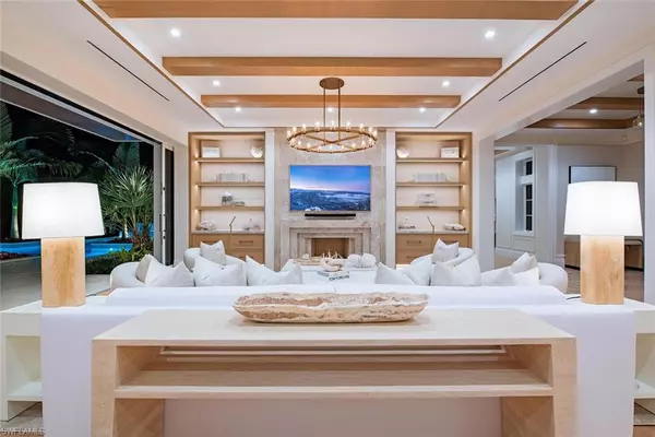 Naples, FL 34102,1731 Gordon DR