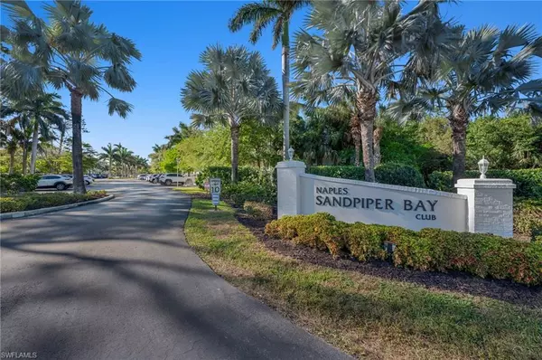 3021 Sandpiper Bay CIR #E205, Naples, FL 34112