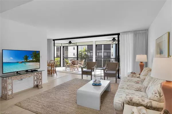 Marco Island, FL 34145,929 Collier CT #B201