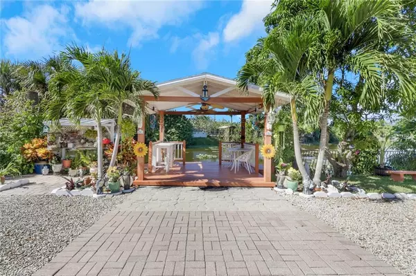 Naples, FL 34116,4983 18th CT SW