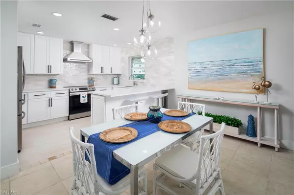 Naples, FL 34112,Address not disclosed