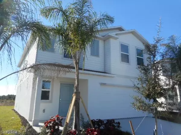 19504 Fairhill CT, Lehigh Acres, FL 33974