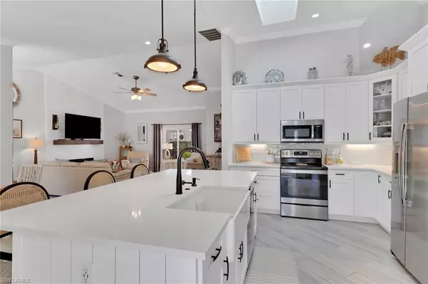 Naples, FL 34104,1151 Jardin DR