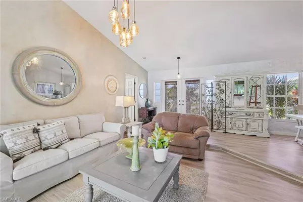 Cape Coral, FL 33909,9 NE 20th CT