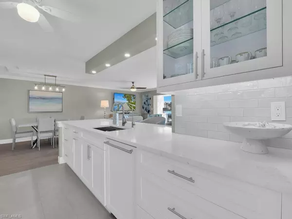 Naples, FL 34103,222 Harbour DR #103