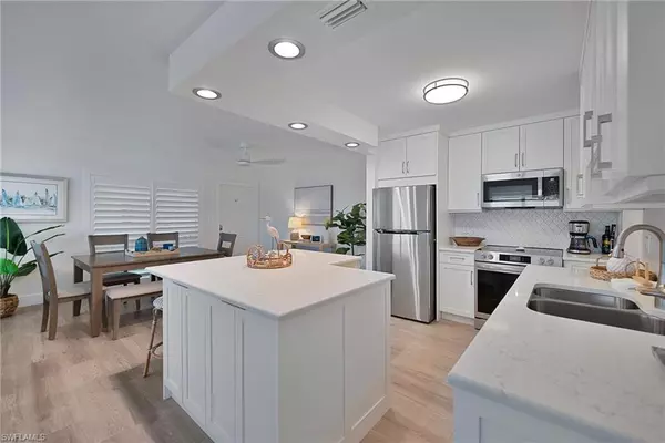 Naples, FL 34102,1950 Gulf Shore BLVD N #101