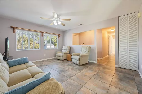 Naples, FL 34120,4230 33rd AVE NE