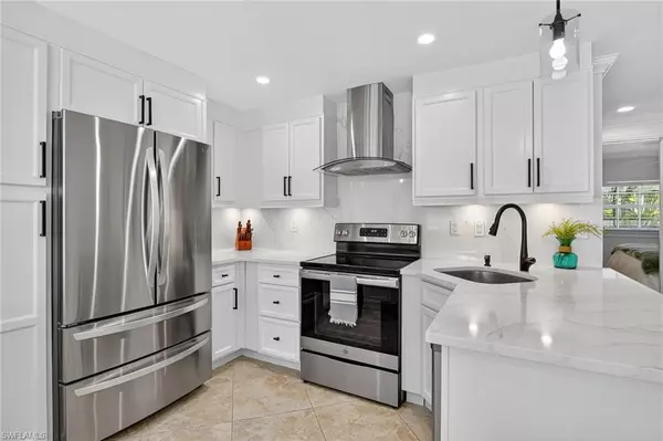 Naples, FL 34108,759 92nd AVE N