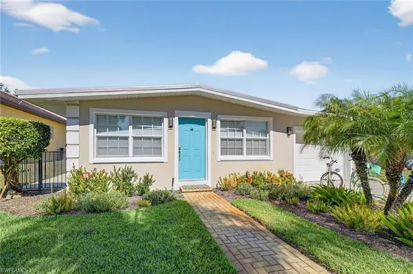 Naples, FL 34108,759 92nd AVE N