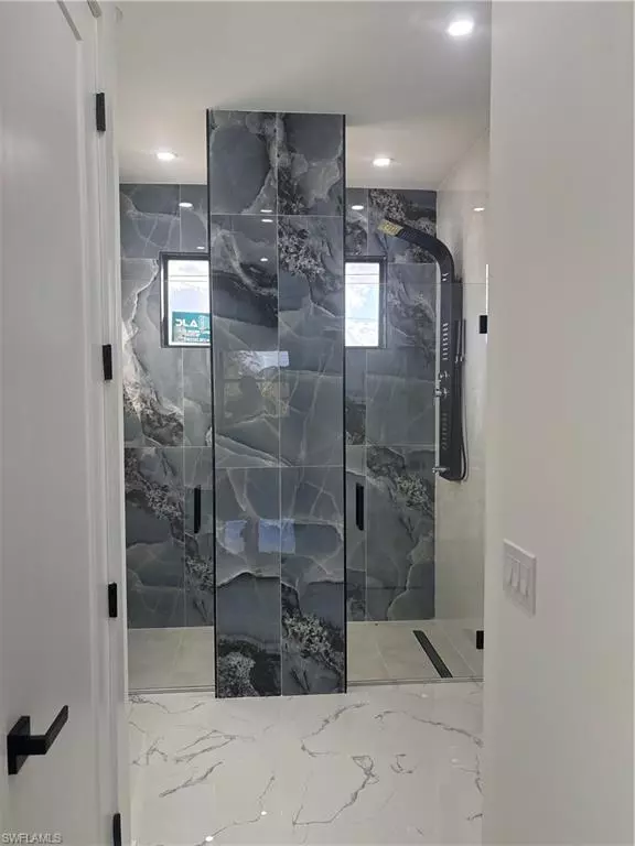 Lehigh Acres, FL 33971,3716 13th ST W