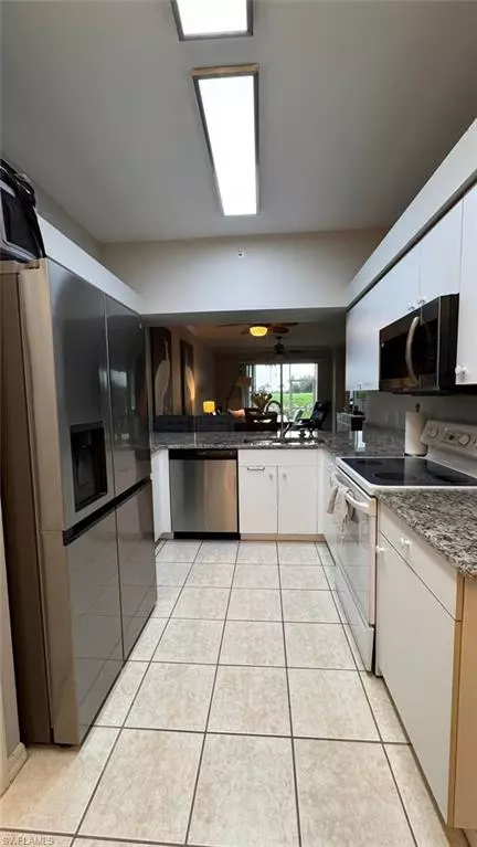 Estero, FL 33928,21310 Lancaster RUN #1014