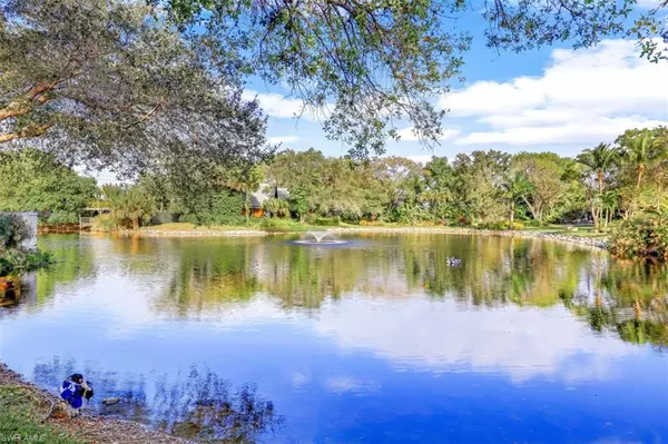 Naples, FL 34103,1240 Shady Rest LN #102