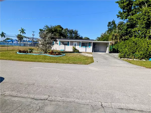 804 March ST, North Fort Myers, FL 33903