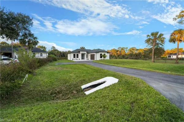 Naples, FL 34117,3587 18th AVE SE