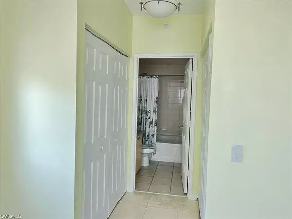 Naples, FL 34105,1115 Reserve CT #2-201