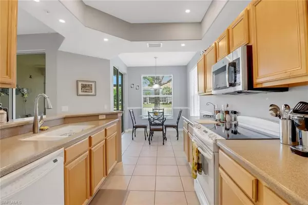 Fort Myers, FL 33908,11601 Navarro WAY #2102