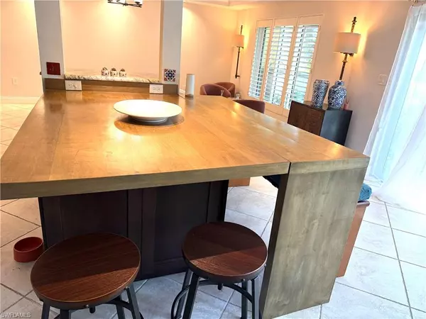 Naples, FL 34105,1810 BALD EAGLE DR #A