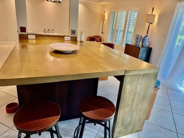 Naples, FL 34105,1810 BALD EAGLE DR #A