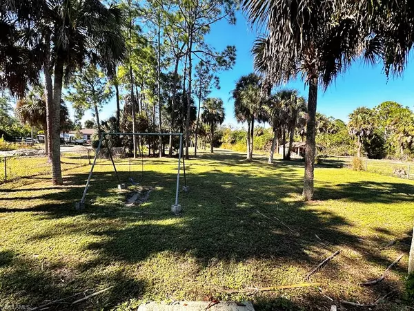 Naples, FL 34120,231 14th ST NE