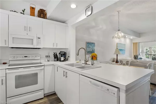 Naples, FL 34105,1044 Woodshire LN #B205