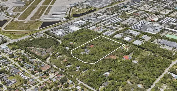 Naples, FL 34104,3720 Gail BLVD