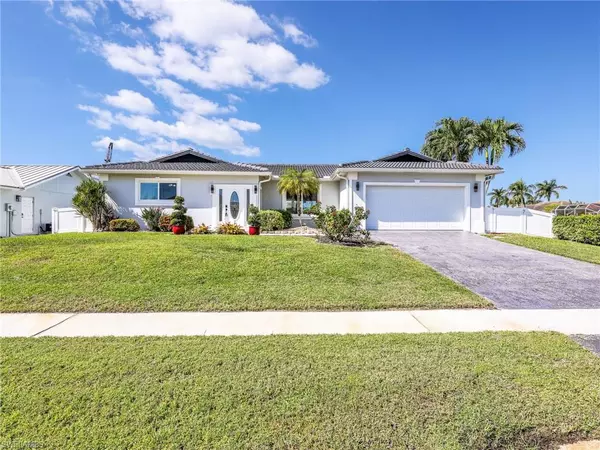 84 Gulfport CT, Marco Island, FL 34145
