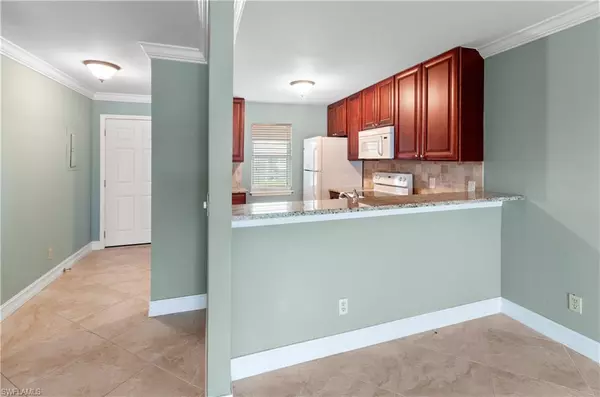 Marco Island, FL 34145,829 W Elkcam CIR #2-208