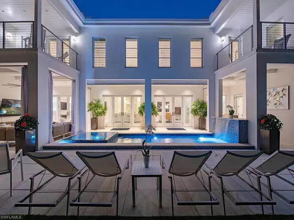 Naples, FL 34102,501 2nd AVE N