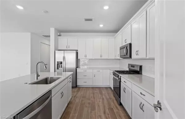 Naples, FL 34120,2080 Freemont WAY