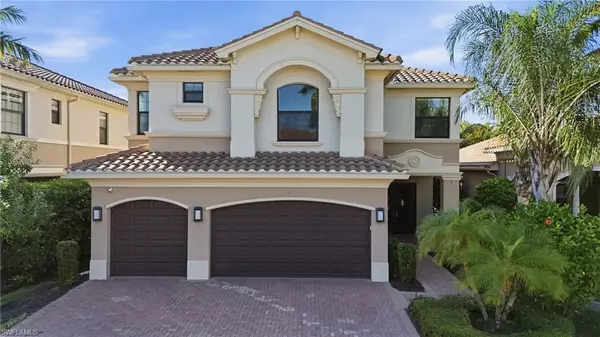 13768 Luna DR, Naples, FL 34109