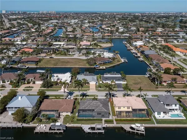 Marco Island, FL 34145,73 Gulfport CT