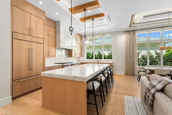 Naples, FL 34102,777 Broad CT S