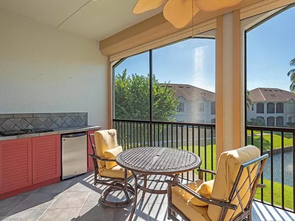 Naples, FL 34105,5030 BLAUVELT WAY #202