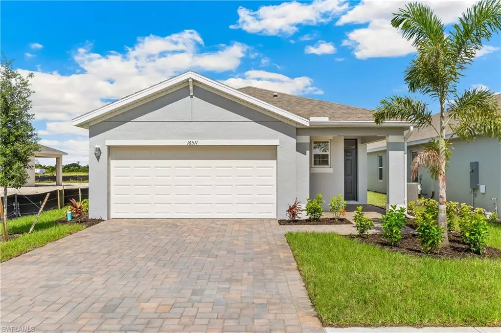 North Fort Myers, FL 33903,2686 SOFT CORAL WAY