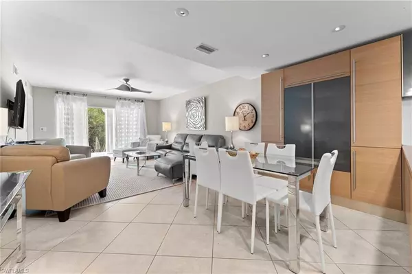 Naples, FL 34112,3001 Sandpiper Bay CIR #B103