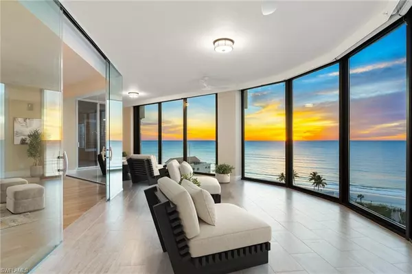 81 Seagate DR #1103, Naples, FL 34103