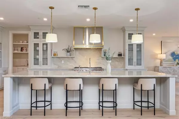 Naples, FL 34102,1820 Gulf Shore BLVD N #402-403