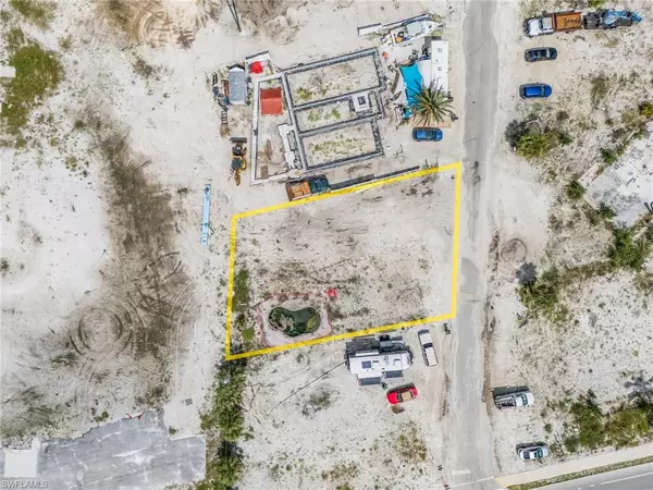 Fort Myers Beach, FL 33931,101-103 Andre Mar DR