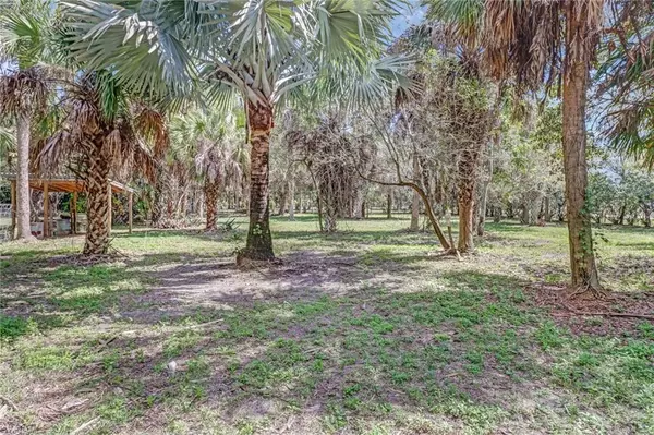 Naples, FL 34116,5051 Green BLVD