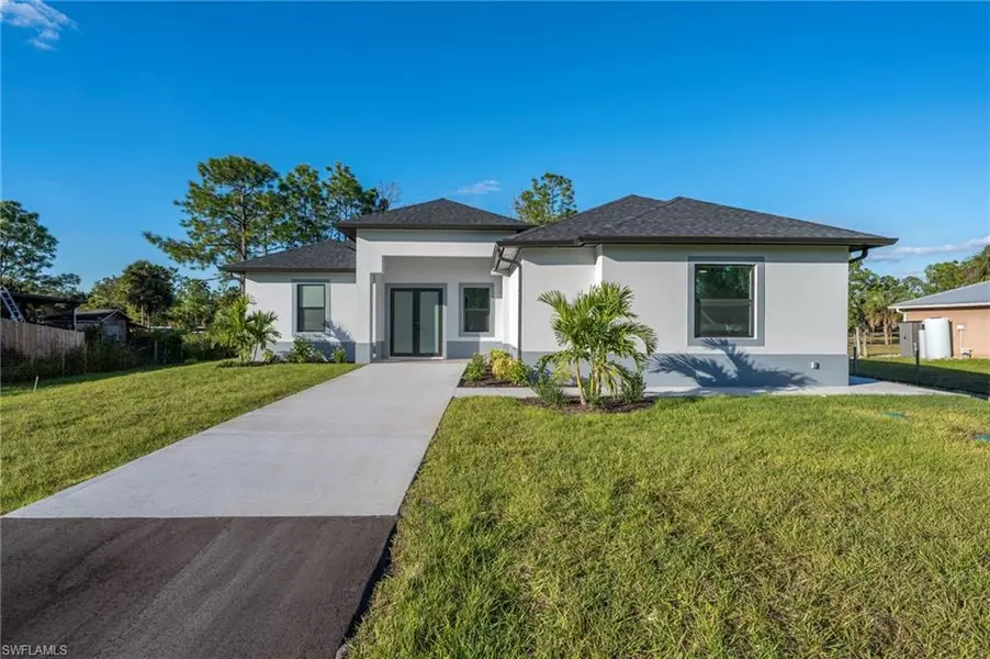 3699 20th Ave NE, Naples, FL 34120