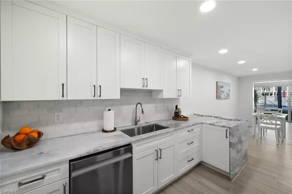 Naples, FL 34103,342 Harbour DR #342