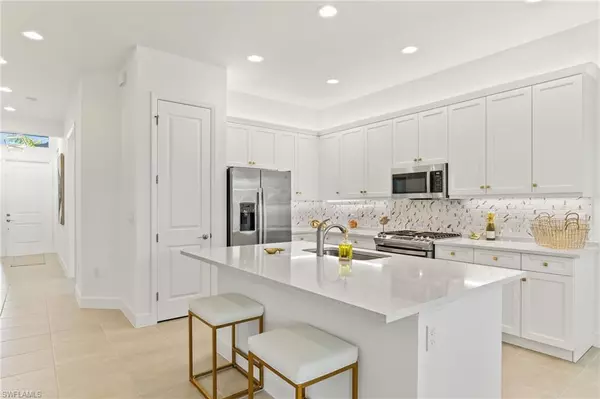 Naples, FL 34120,12349 Dahlia CT