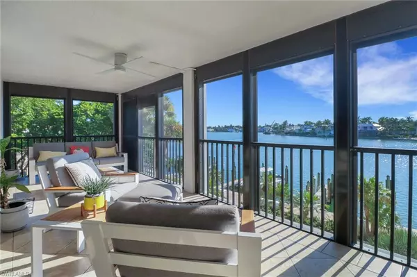 2400 Gulf Shore BLVD N #205, Naples, FL 34103