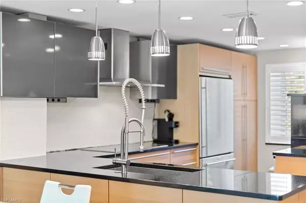 Naples, FL 34112,3001 Sandpiper Bay CIR #B103